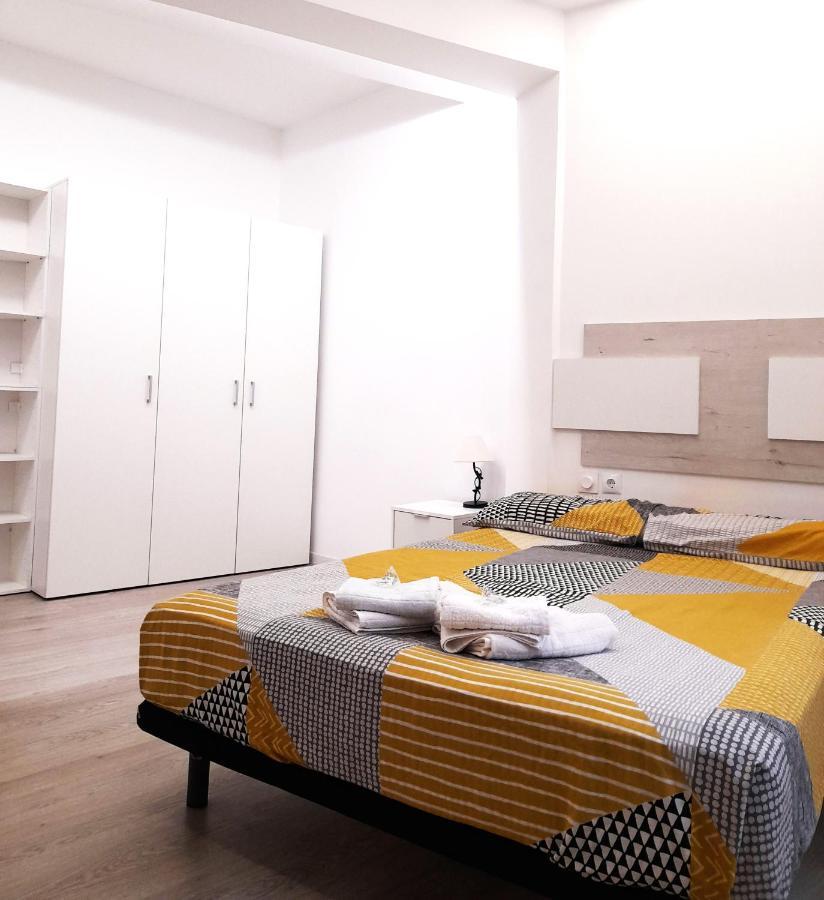 Fantastic 2 Bedrooms, Just 20 Meters From Ocean Playa de las Americas  Esterno foto