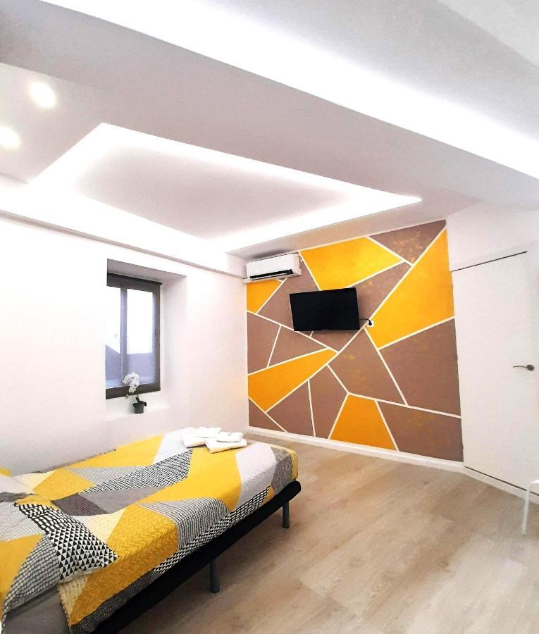 Fantastic 2 Bedrooms, Just 20 Meters From Ocean Playa de las Americas  Esterno foto